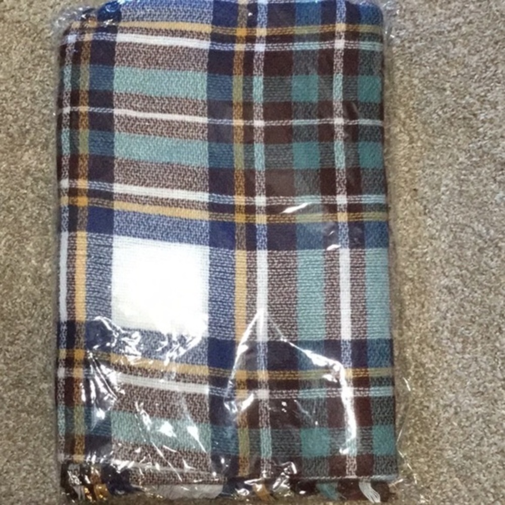 🆕Versatile patterned scarf, multiple patterns NWT - image 6